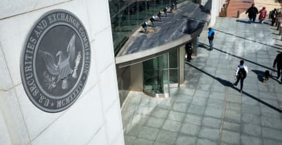 SEC investigates whether companies round up earnings