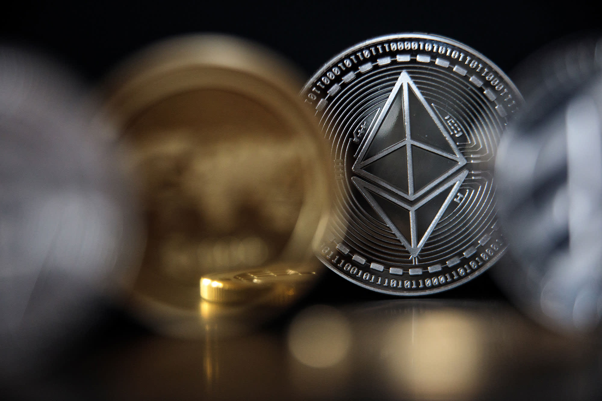 The prices of ether, XRP and litecoin are rising after bitcoin reached $ 34,000