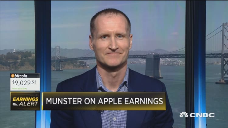 Here's what Gene Munster is listening for on Apple's earnings call