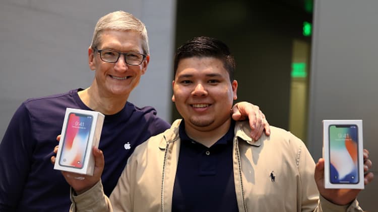 iPhone X delivers for Apple; plus Microsoft cloud chief speaks