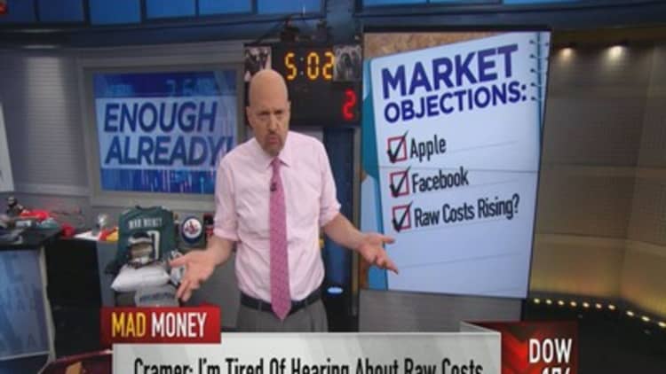 Cramer pinpoints the 4 things that saved Facebook from its Cambridge Analytica scandal
