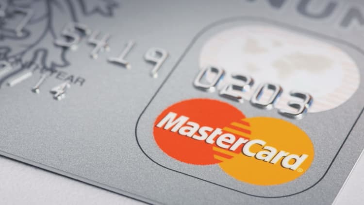Mastercard blames cryptocurrencies for slight drop in first-quarter growth