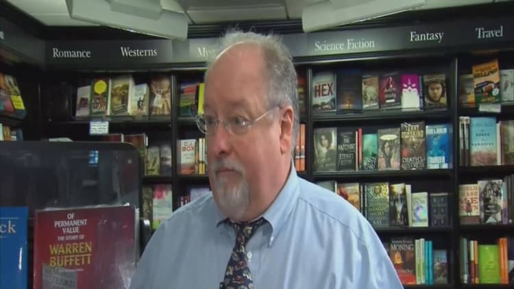 Business booms for this bookstore owner during the yearly Berkshire Hathaway shareholders meeting