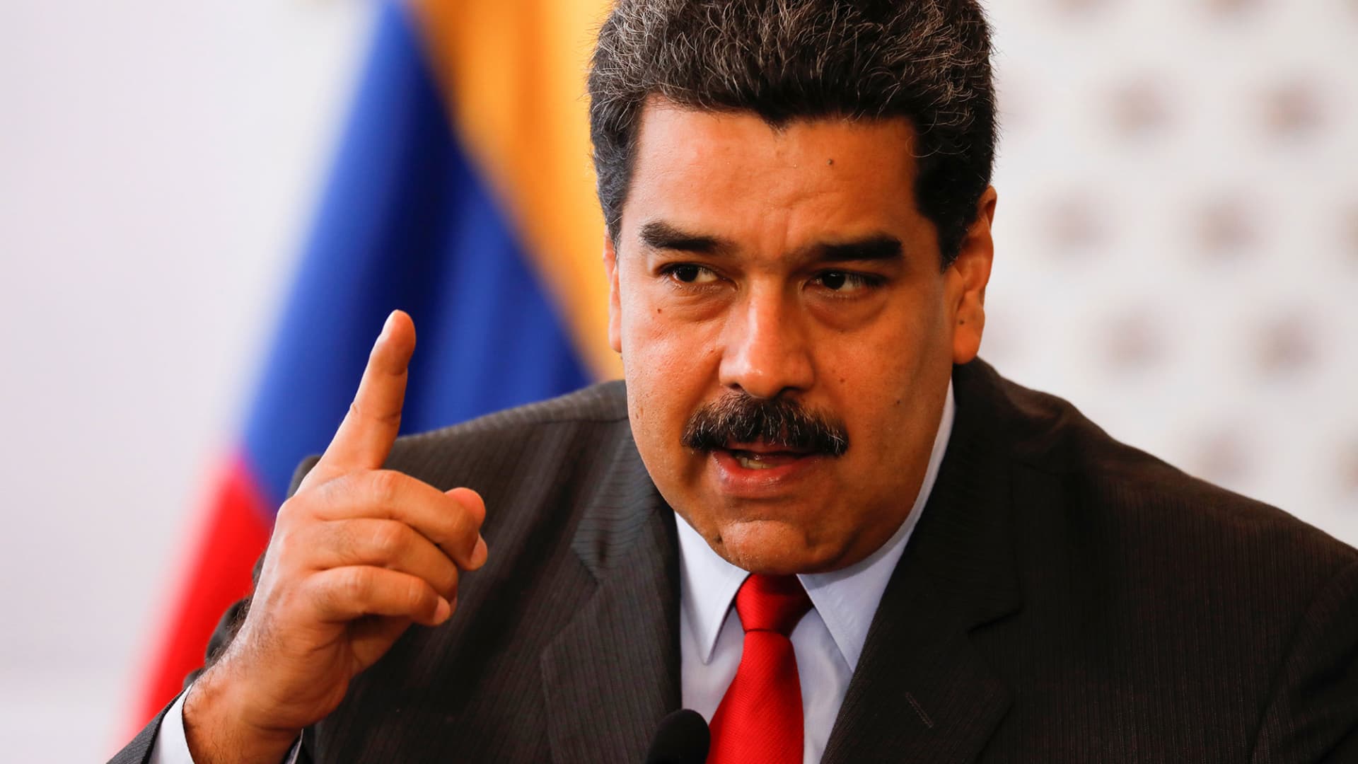 Maduro orders 96 percent devaluation in hyperinflation-stricken Venezuela