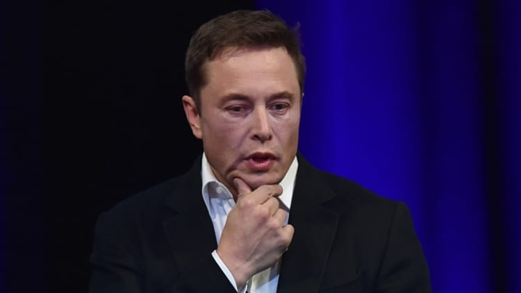 Cramer: Elon Musk would do a debt deal if Tesla needs capital