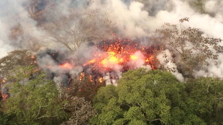Hawaii's volcano erupts, spews ash 30,000 feet