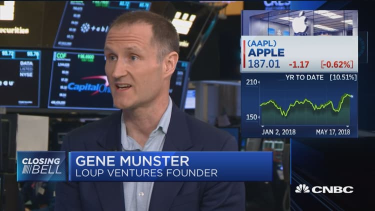 Loup Ventures' Gene Munster: Why Apple is a service company