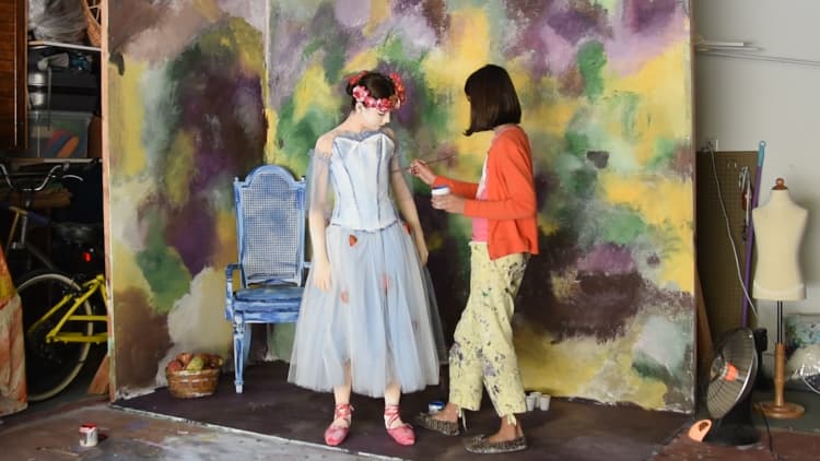 This 11-year-old sells her 'living paintings' for thousands of dollars