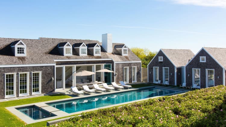 Inside the $42.5 million beachfront mansion on Nantucket that has $2.5 million of smart home technology
