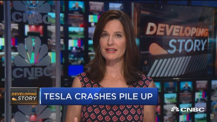 Tesla's troubles continue