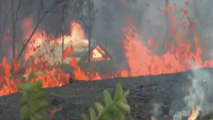 Hawaii's volcanic eruptions disrupt tourist trade