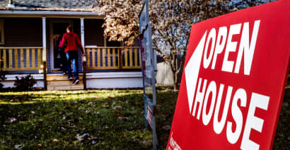 Consumer confidence in housing hits a new low, according to Fannie Mae
