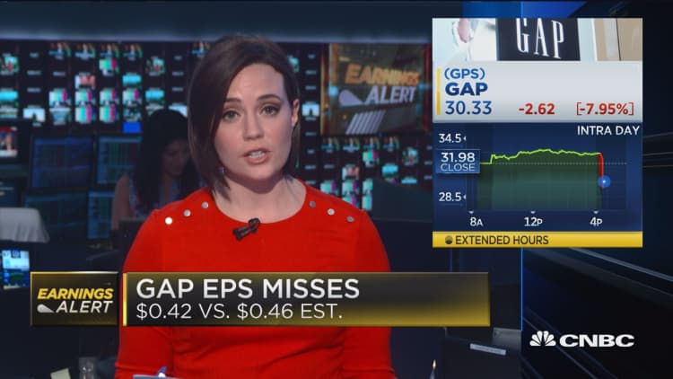Gap misses on earnings