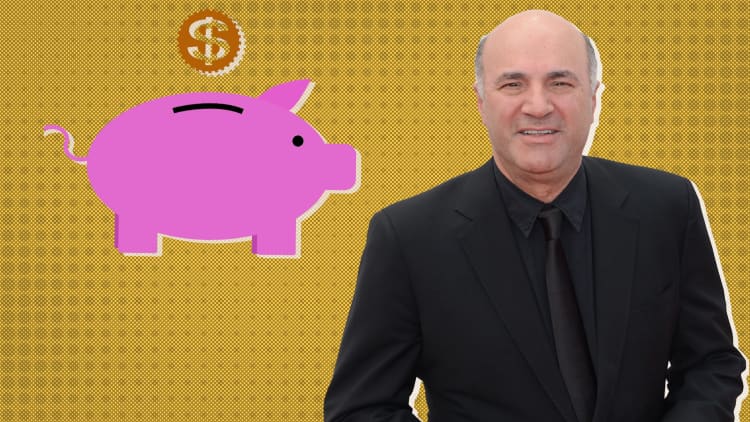 How Kevin O'Leary used a glass piggy bank to explain compound interest to his kids