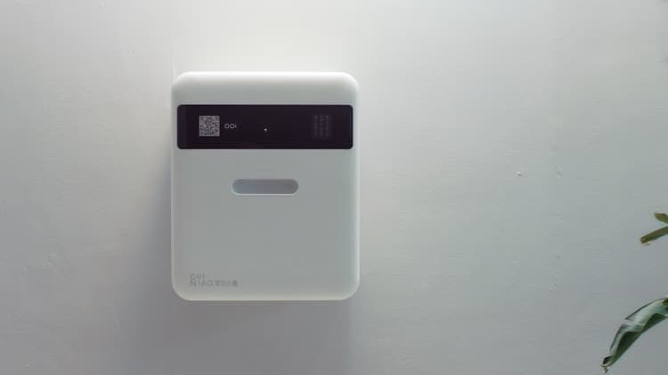 Alibaba wants to put a temperature controlled smart locker outside your home