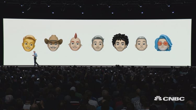 Apple shows off new 'Memoji' feature