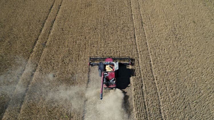 US farmers feeling the pressure of Trump's trade rhetoric