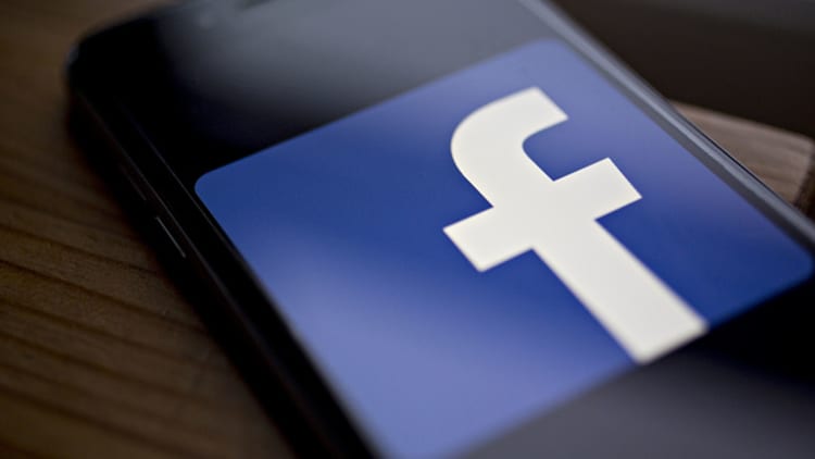 14 million Facebook users may have unintentionally had private posts go public