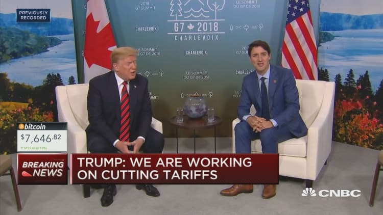 Trump meets with Trudeau