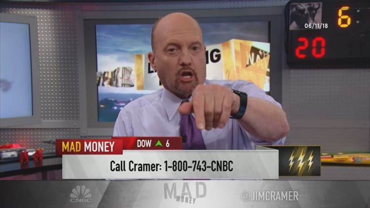 Cramer's lightning round: Both Discovery and Viacom could be undervalued