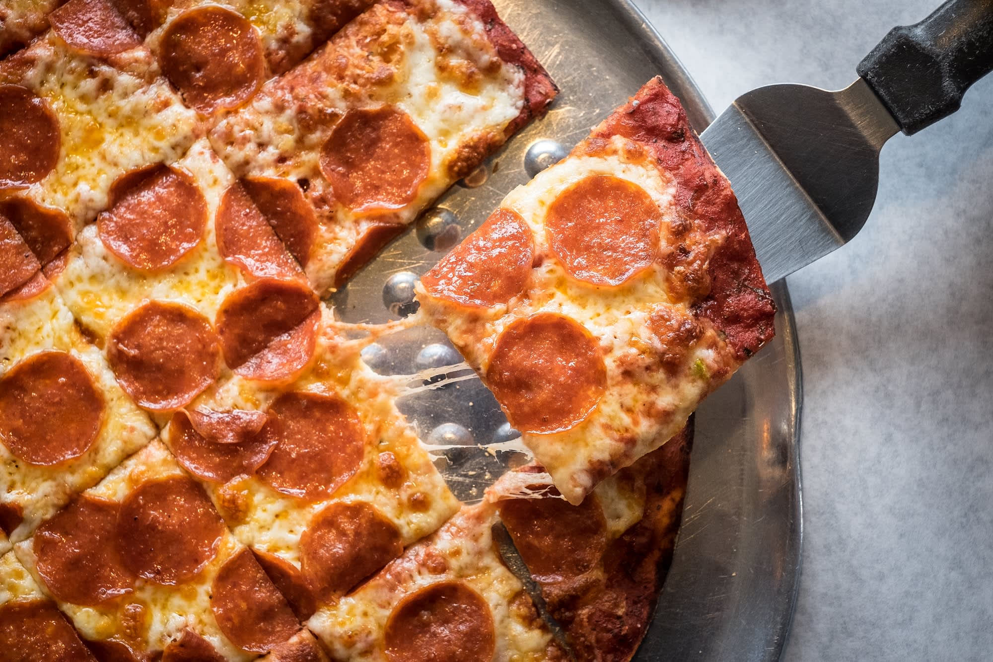 Americans Still Prefer Delivery, Takeout to Eating at a Restaurant - PMQ  Pizza Magazine