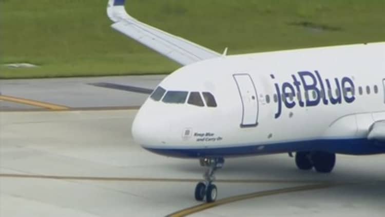 JetBlue founder reportedly preparing to launch new low-cost airline