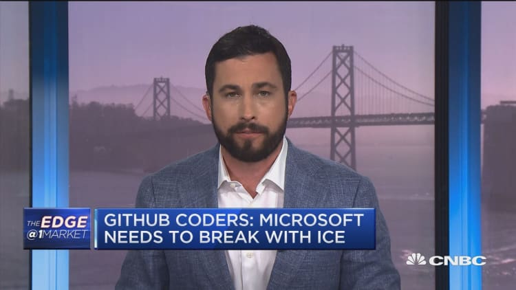 Github coders urge Microsoft to break ties with US immigration department