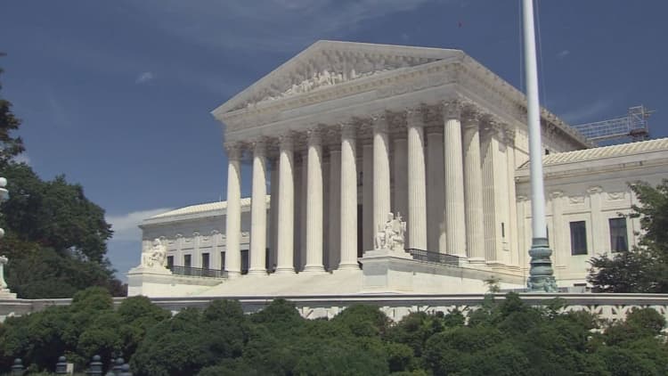 Supreme Court overturns 40-year-old precedent, affecting unions 