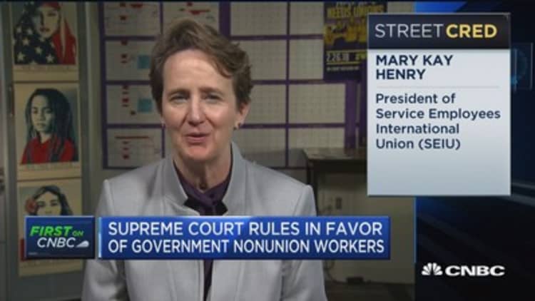 Supreme Court rules in favor of government non-union workers