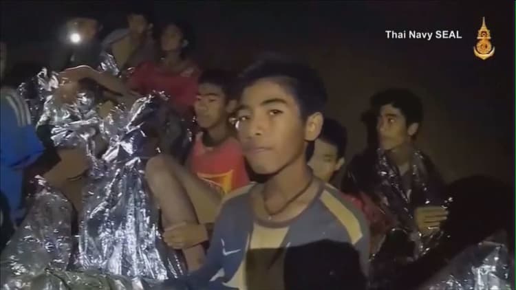 Thai Navy SEALs release incredible new video from cave rescue