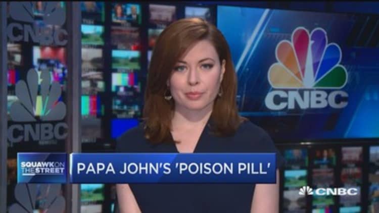 Papa John’s board adopts ‘poison pill’ to block Schnatter control