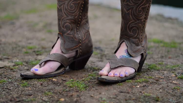 How this 31-year-old turned making 'Redneck Boot Sandals' into a full-time job