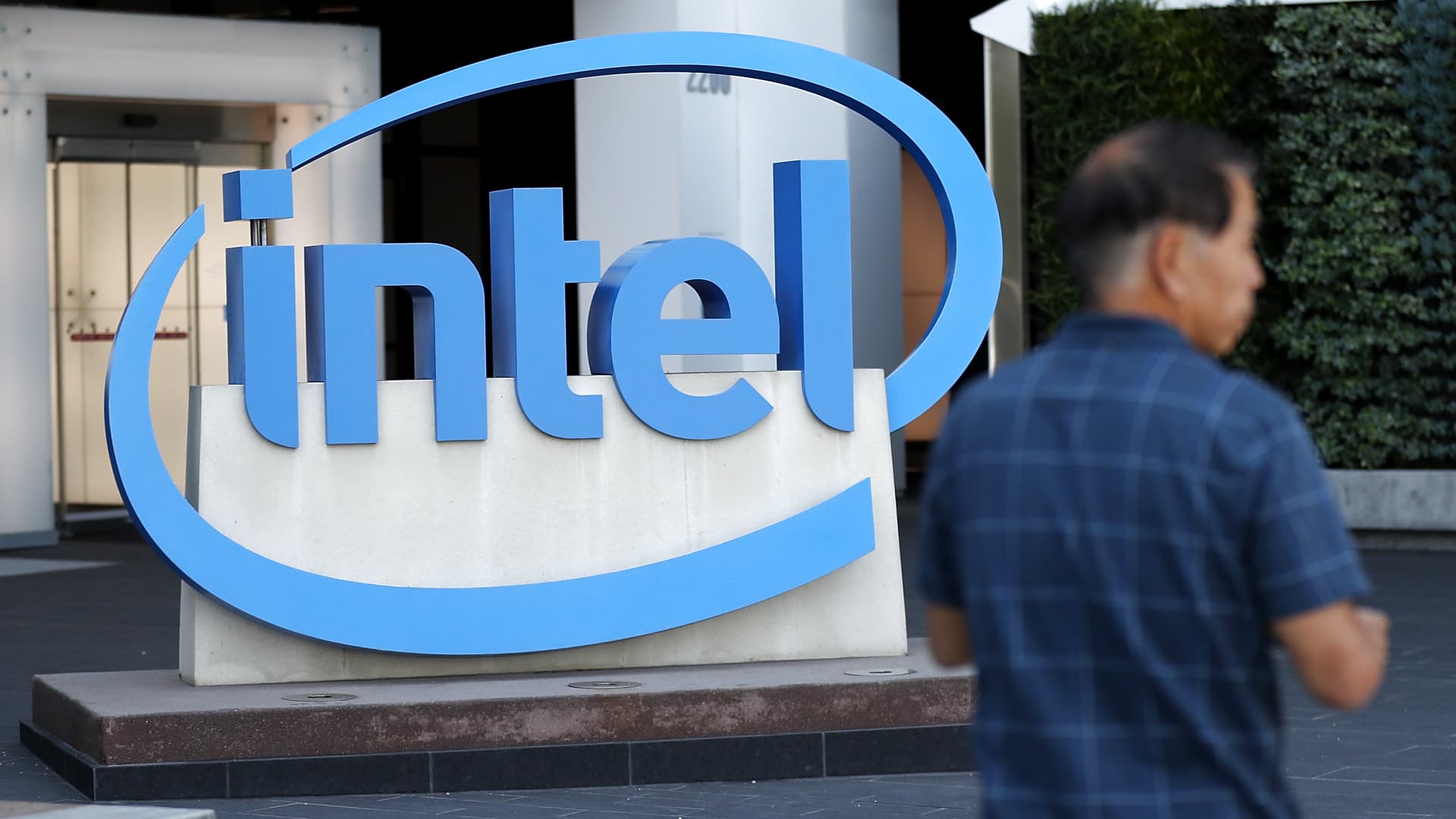 The Intel logo is displayed outside of the Intel headquarters in Santa Clara, Calif.