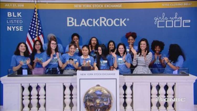 Guests of BlackRock and Girls Who Code ring the closing bell at the NYSE