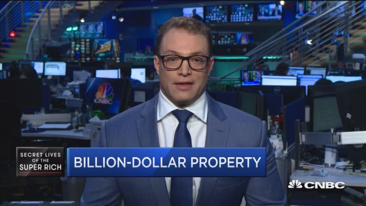 First billion dollar residential listing in US
