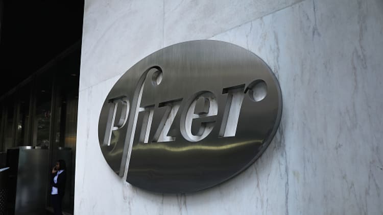 Pfizer CEO: Made decision to defer drug prices after Trump tweet