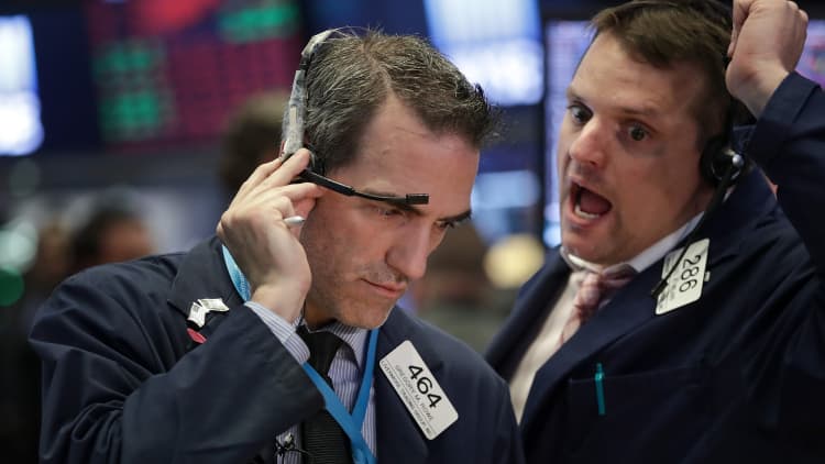Wall Street seeks to continue bullish run