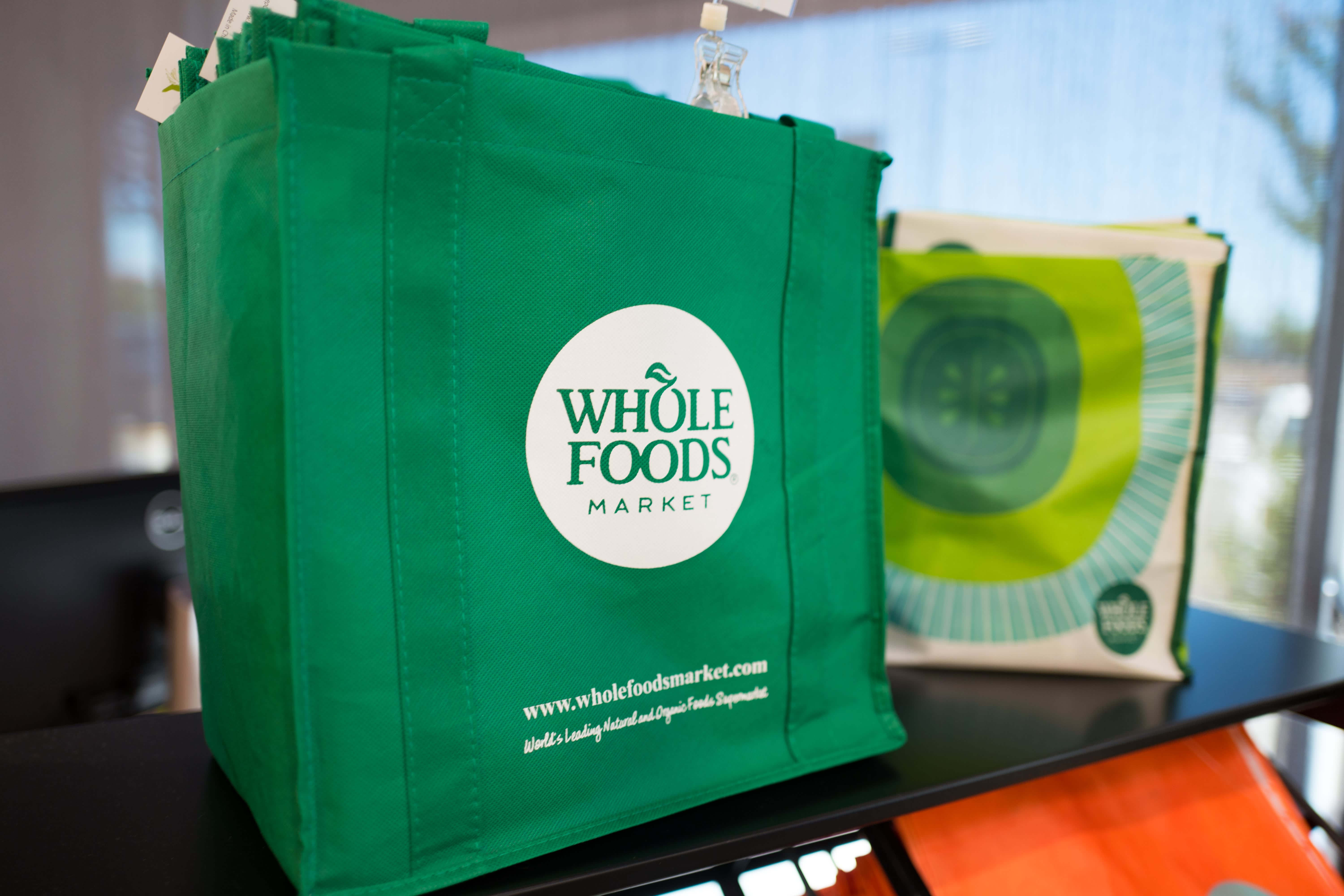 Amazon launch Whole Foods store pickups