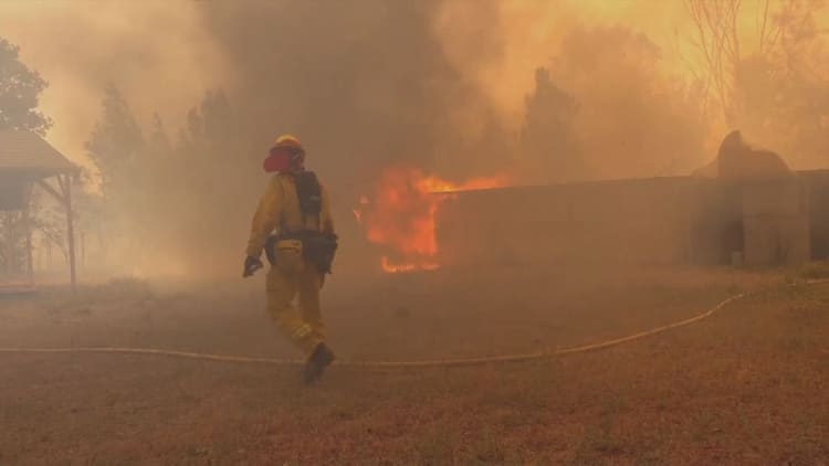 Mendocino wildfire expected to burn through the month of August
