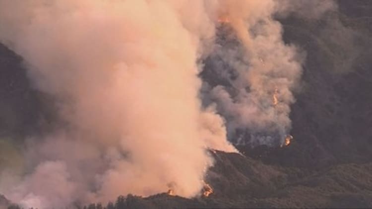 Mendocino Complex fire continues to threaten California
