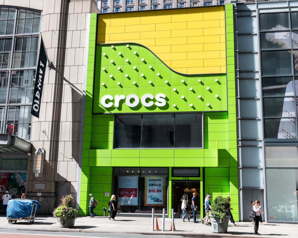 Crocs closes last manufacturing plant 