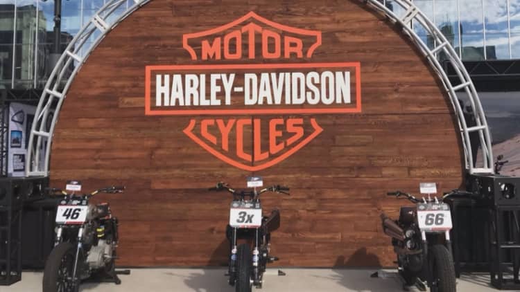 President Trump backs Harley-Davidson boycott