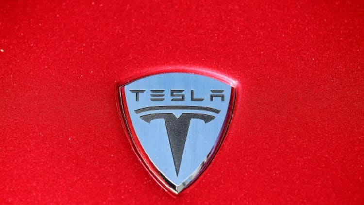 Tesla's take-private discussion will end next year, says Gene Munster