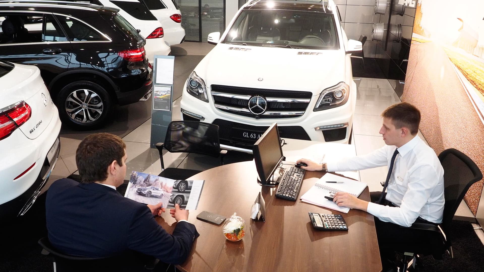 Former car salesman: Never say this 1 thing when negotiating a deal