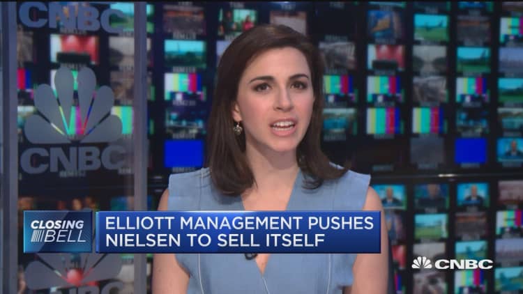 Elliott Management pushes Nielsen to sell itself