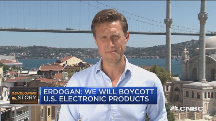 Turkey's Erdogan: We will boycott US electronic products
