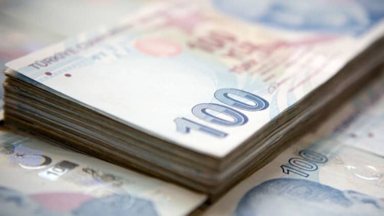 Expert: Here's how Turkey can save the lira