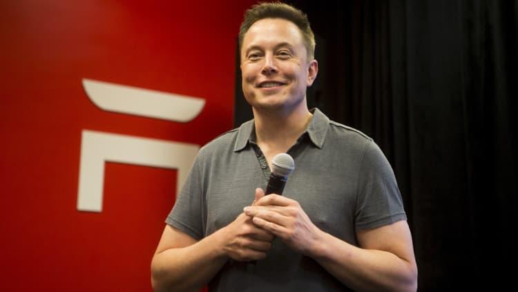 Tesla looks toward future instead of focusing on present problems, says pro
