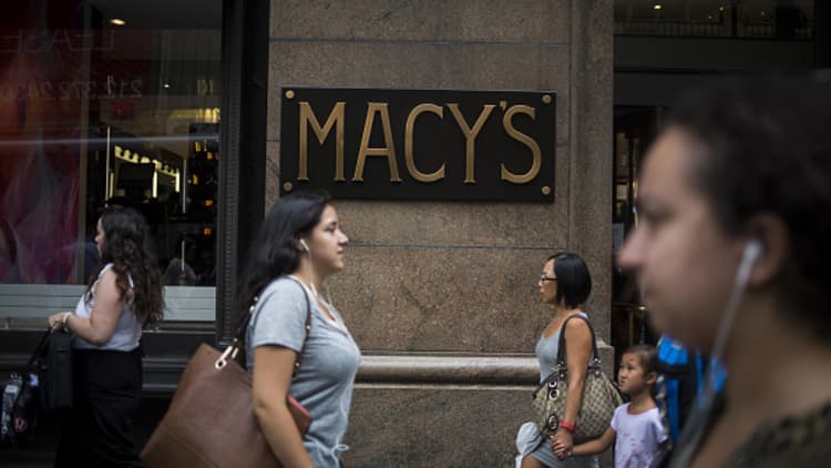 Macy's raises full-year comparable sales outlook