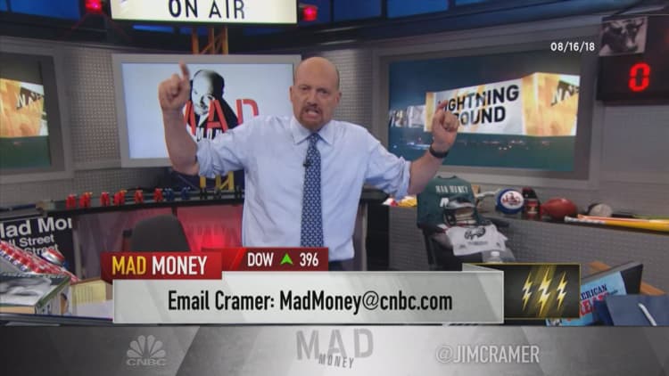 Cramer's lightning round: It's a good time to buy oil stocks